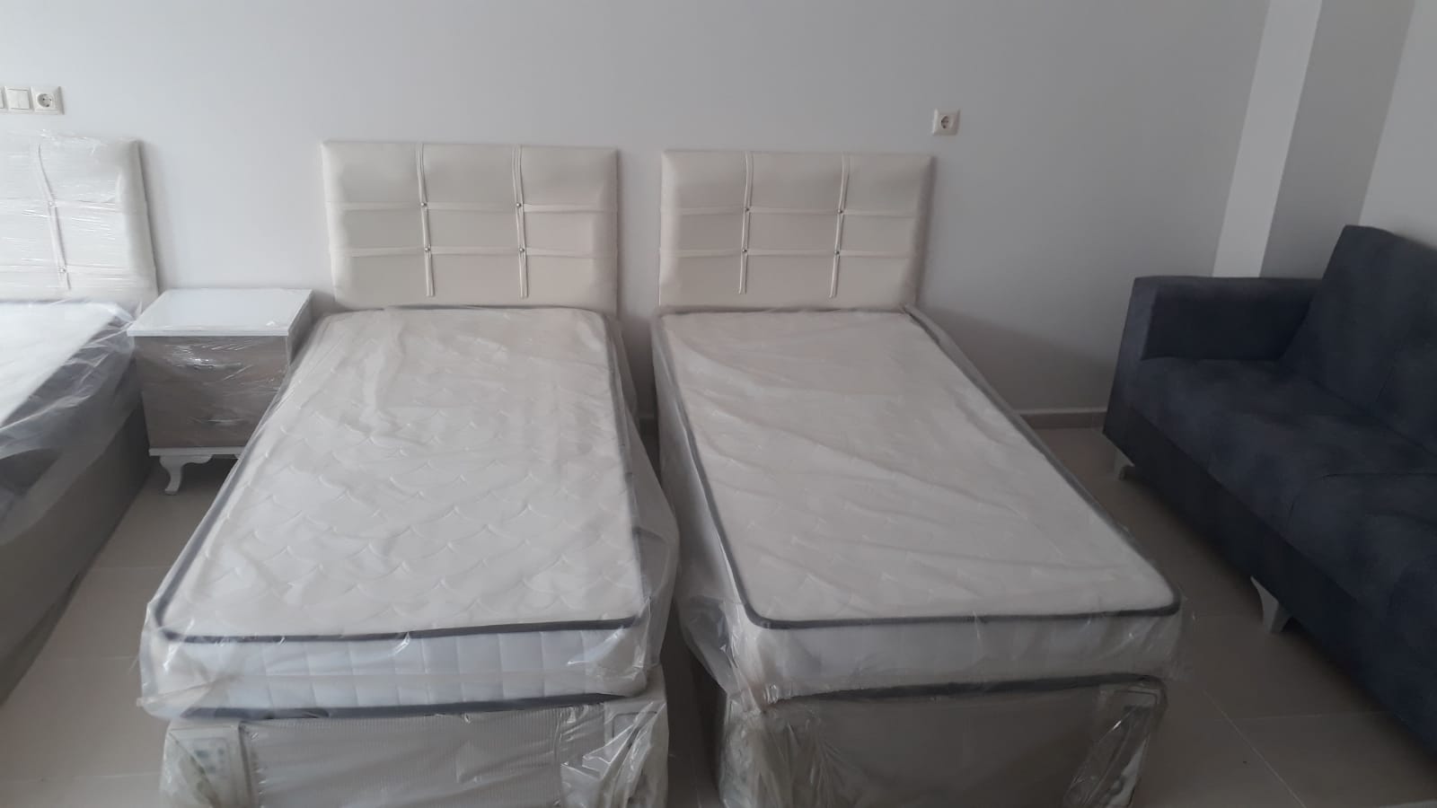 Tek Kişilik Yatak